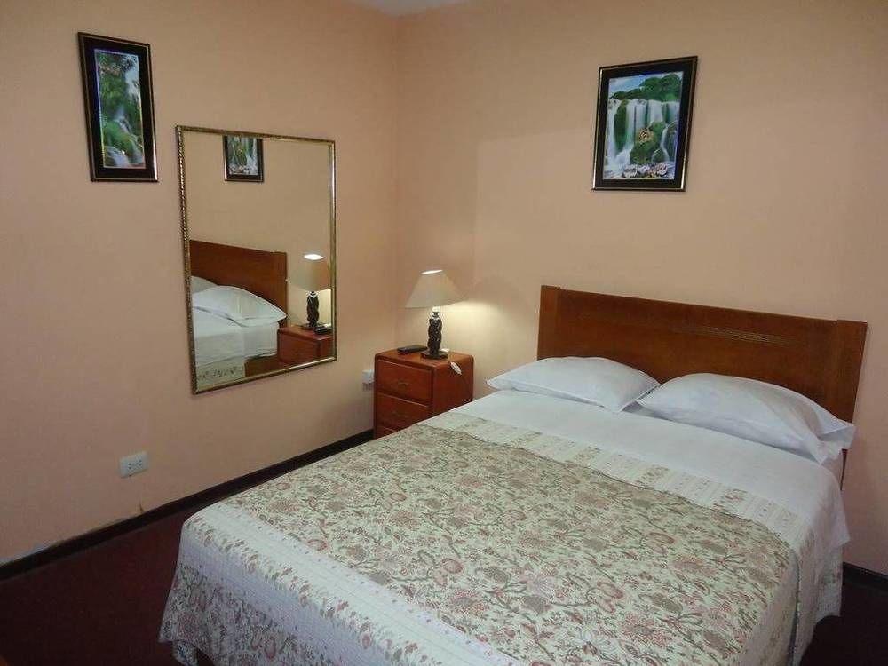 Hotel Excalibur Lima Zewnętrze zdjęcie